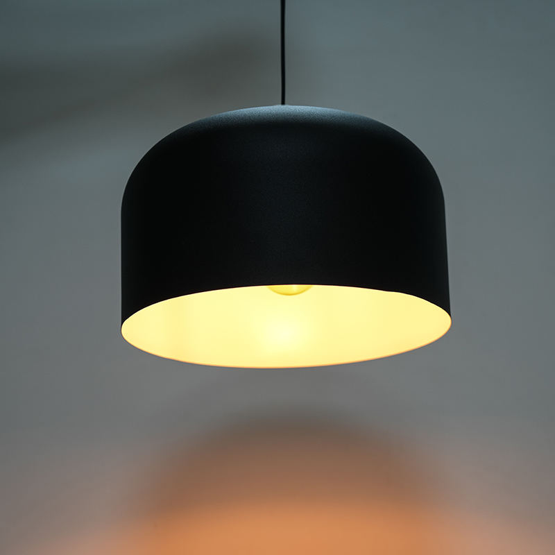 ثريا قبة معدنية أسود خمر