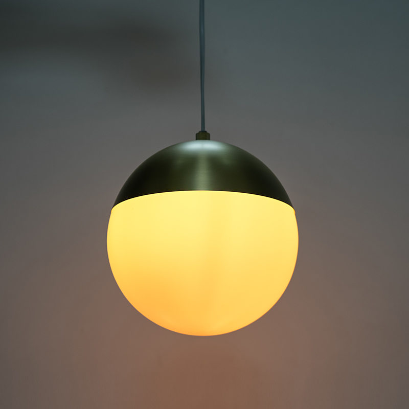 ثريا زجاج معدنية بسيطة